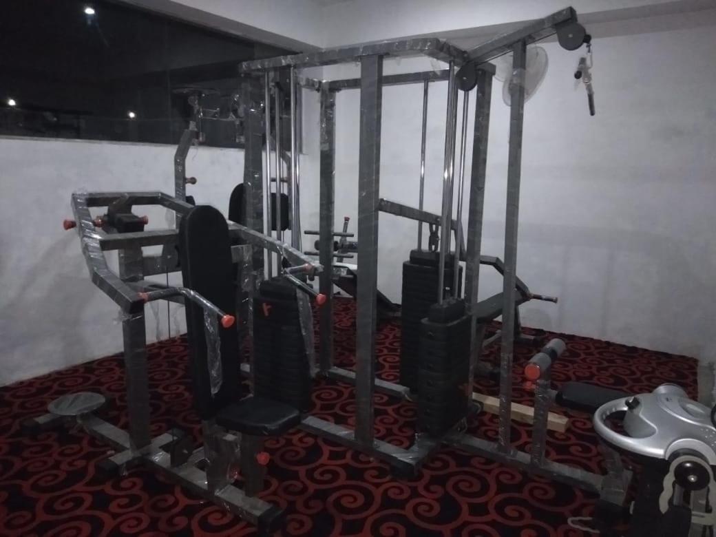 Hotel Neelam Moga ルディヤーナー エクステリア 写真